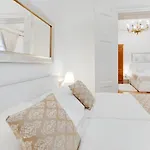 Wenceslas Square Royal Apartment Prag
